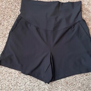 Old Navy maternity shorts